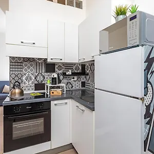 Pada Apartment